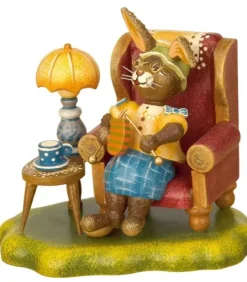 Hubrig, figurines pour enfant Lapins En Bois De Paques|Lapin De Paques En Bois Grand-Mere Dans Un Fauteuil